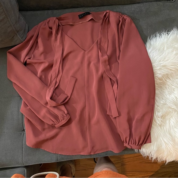 HATCH Blouse - Picture 5 of 7